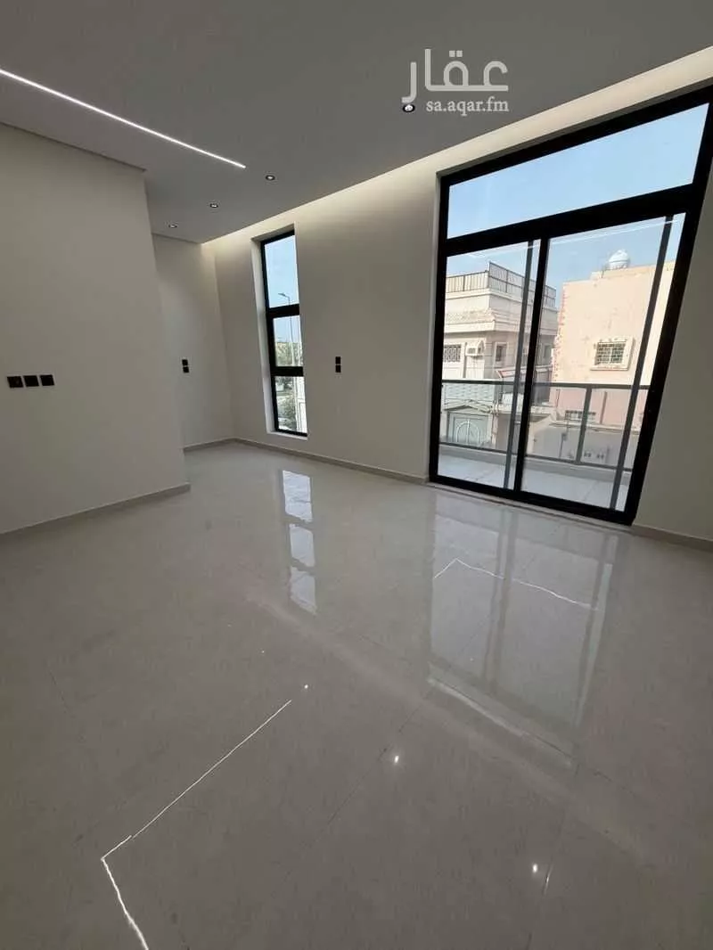 9 bedroom villa in Uhud, Eastern Province 17