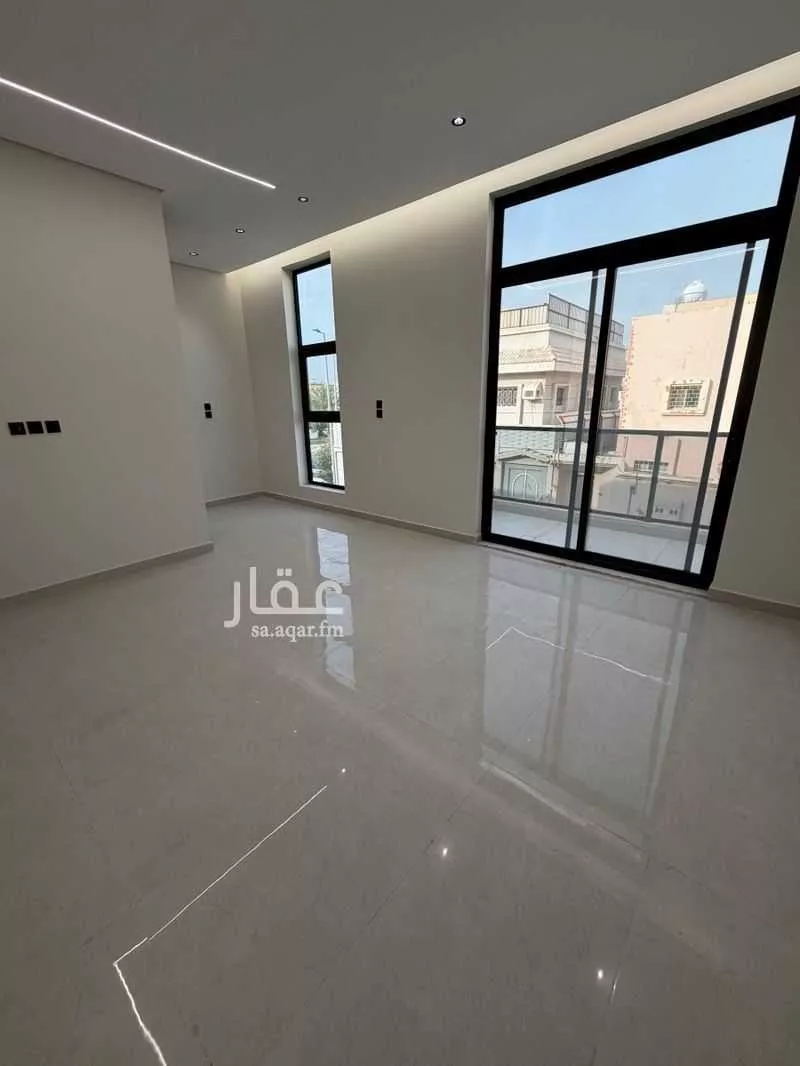 9 bedroom villa in Uhud, Eastern Province 24