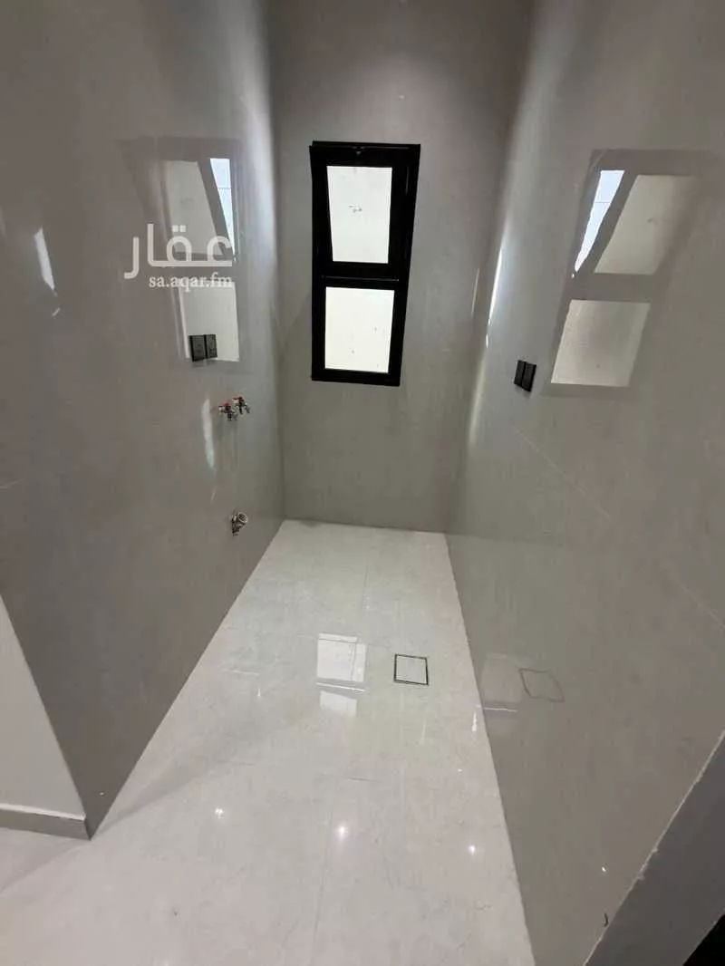 9 bedroom villa in Uhud, Eastern Province 23