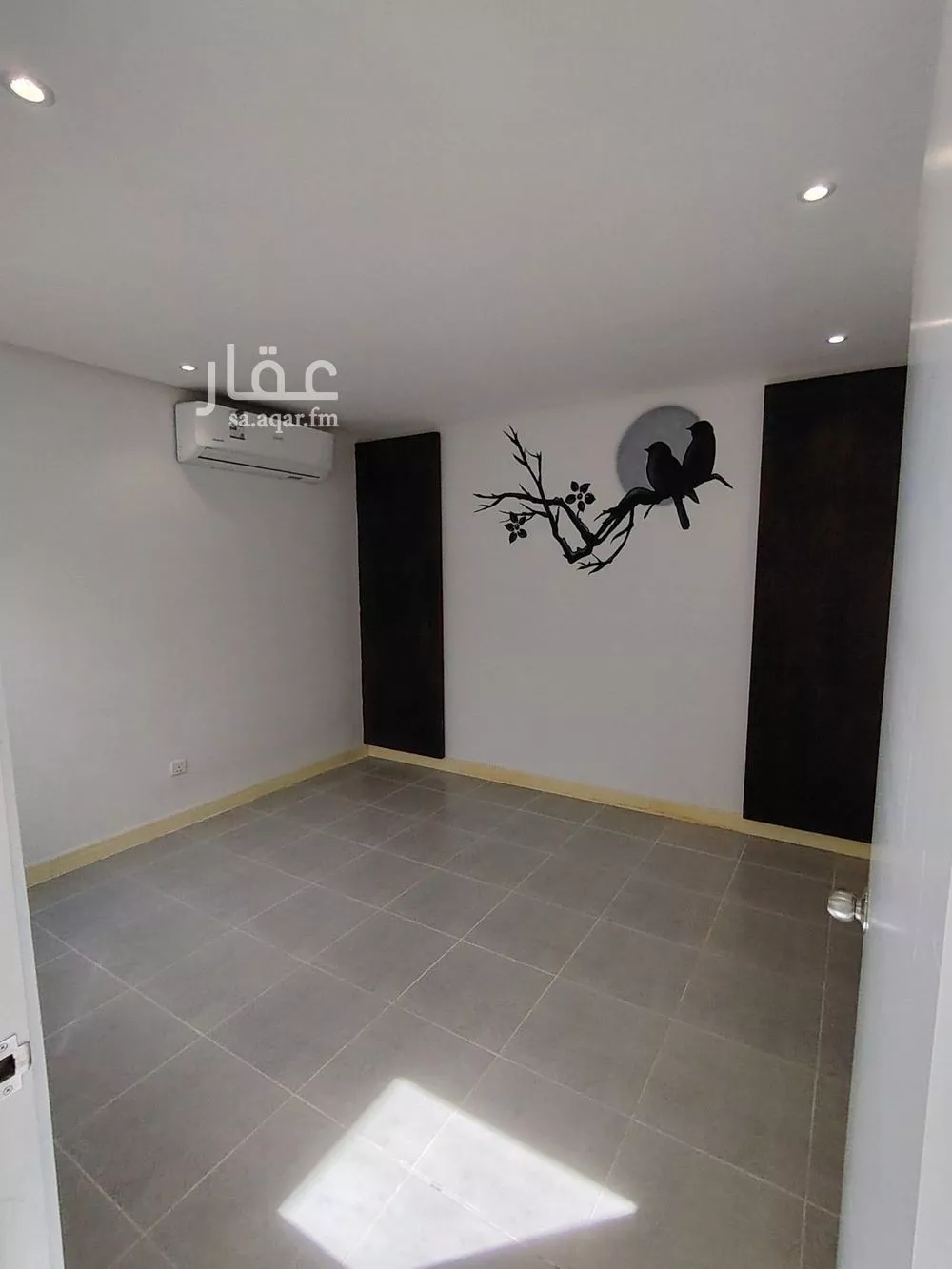 شقة 4 غرف في النرجس 4