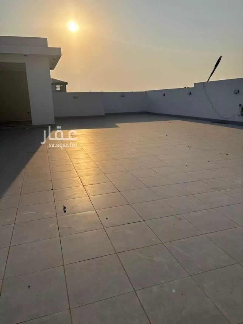 عمارة 587 م² في أبحر الشمالية 5