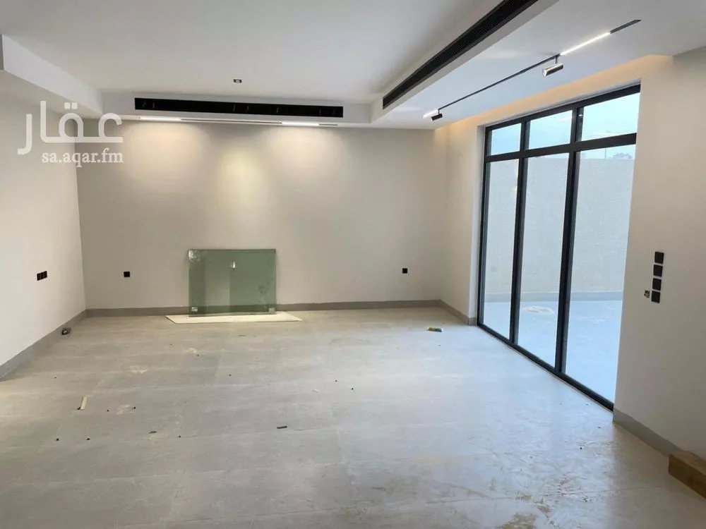 فيلا 7 غرف في المهدية 5