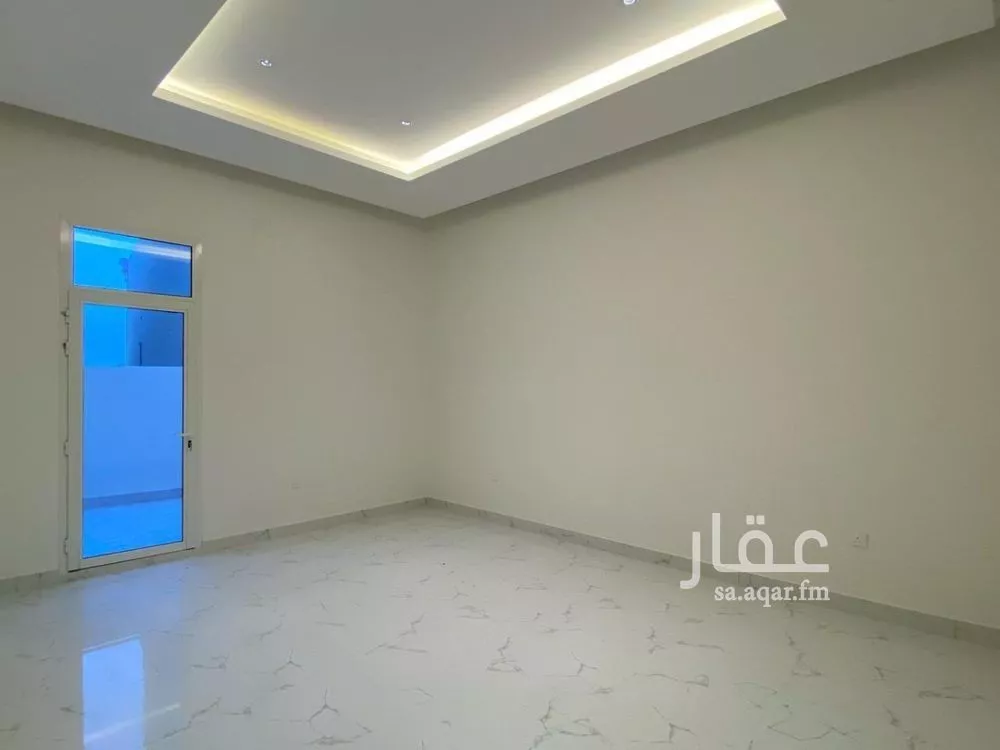 فيلا 6 غرف في المهدية 5