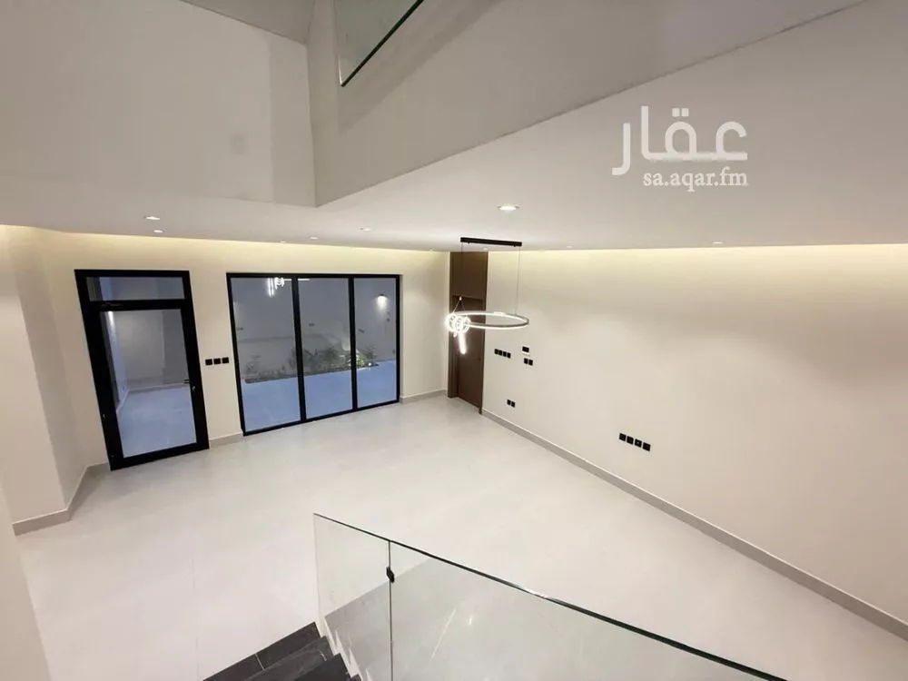 فيلا 5 غرف في المهدية 4