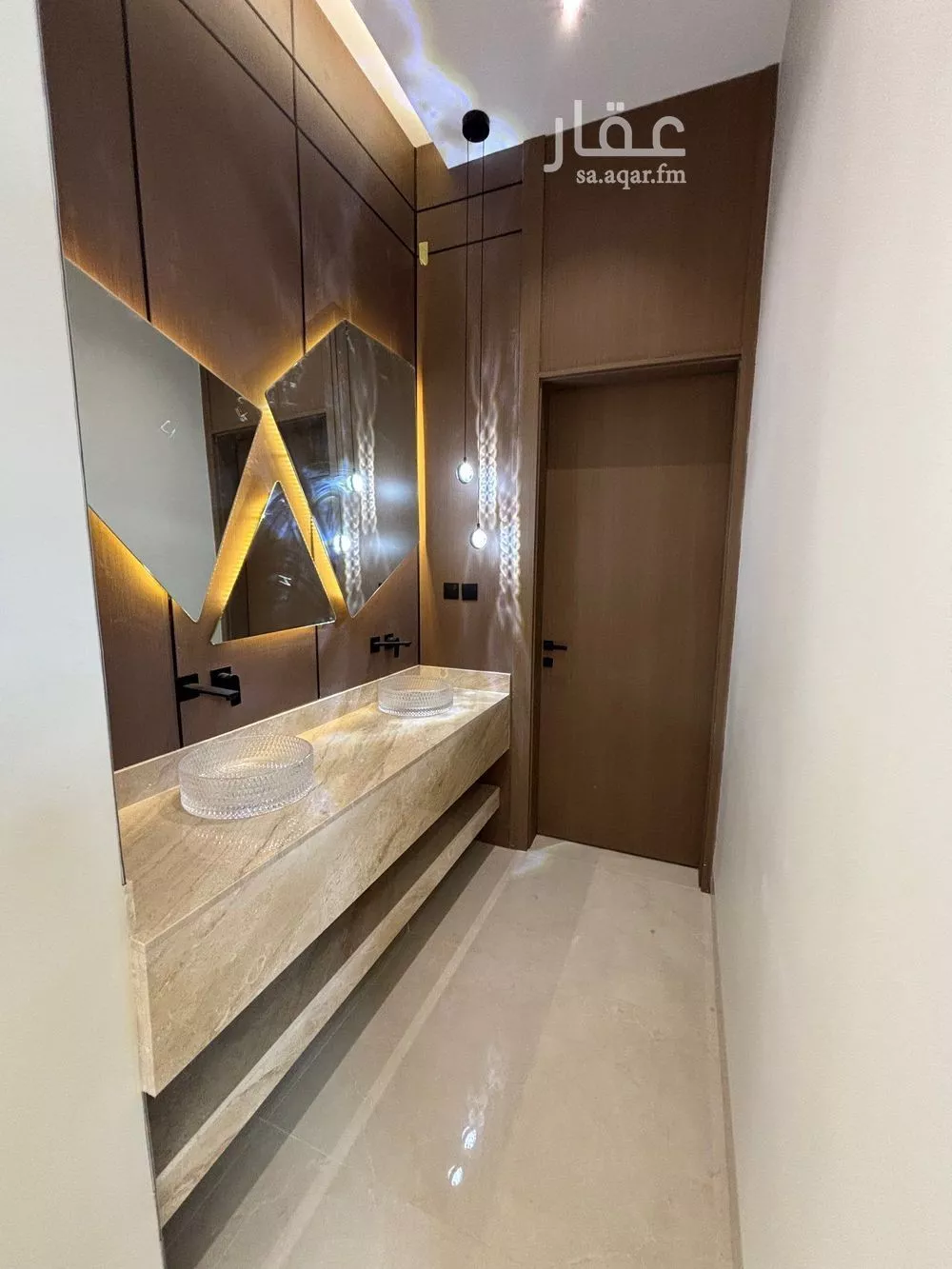 فيلا 6 غرف في المهدية 4