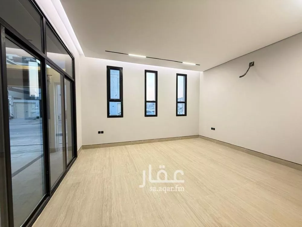 فيلا 5 غرف في المهدية 5