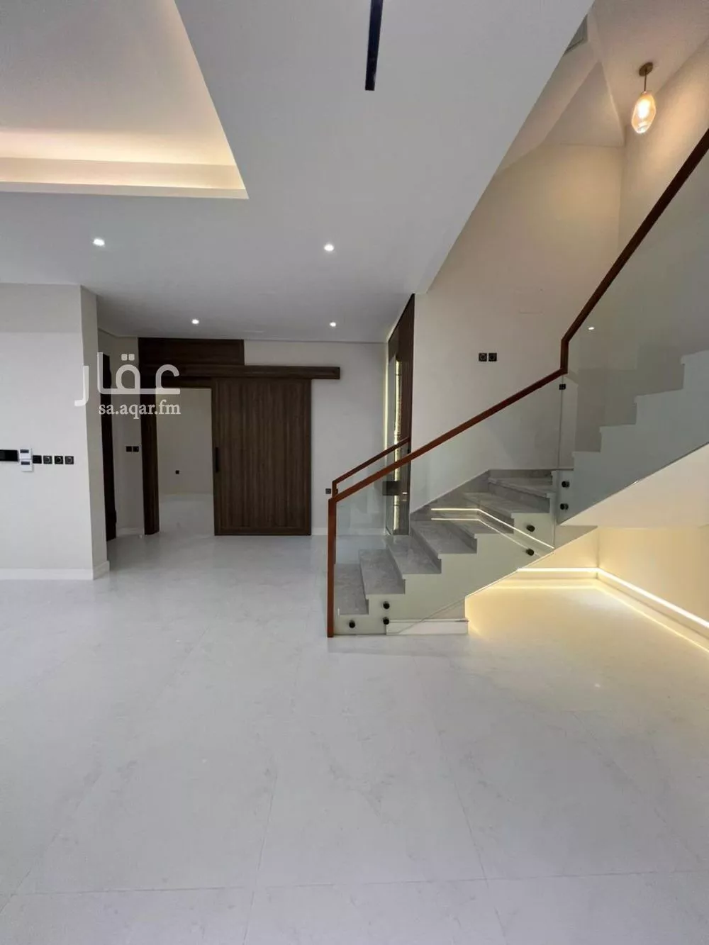 فيلا 6 غرف في المهدية 5