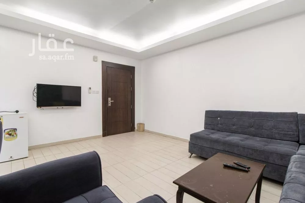 عمارة 744 م² في العليا 3