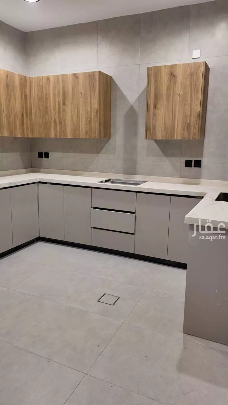 3 bedroom apartment in Al Hamra 4