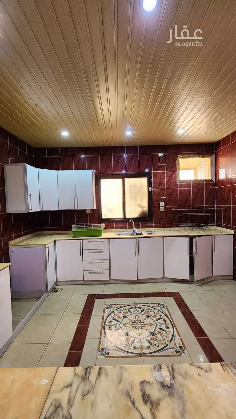 عمارة 660 م² في الرحاب 2