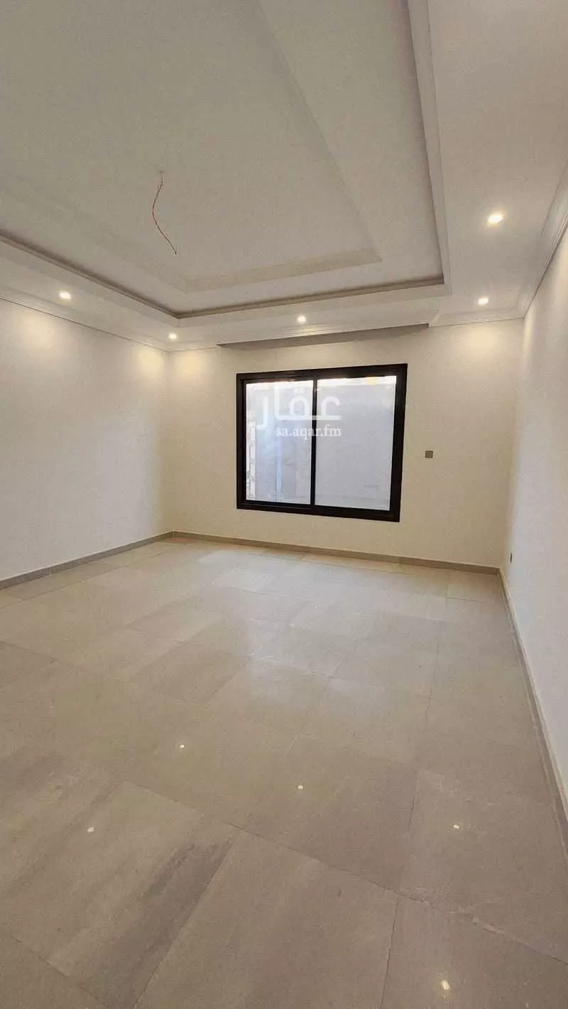 فيلا 5 غرف في الزمرد 3