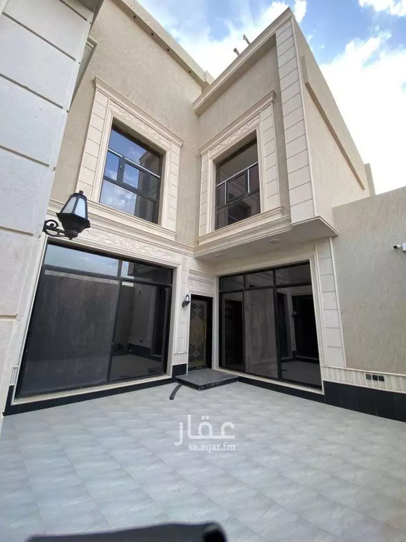 9 bedroom villa in Al Janadriyah 3