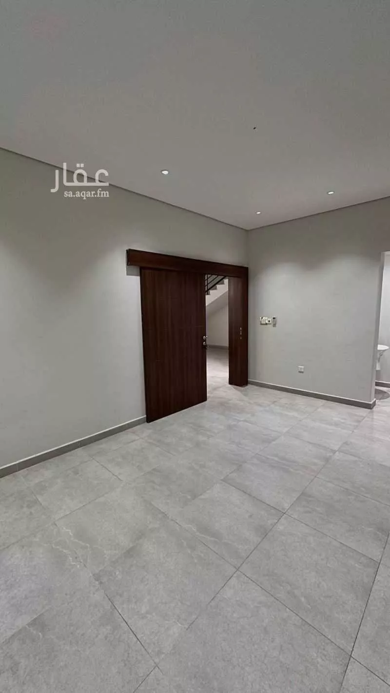 7 bedroom villa in Al Janadriyah, Riyadh 4