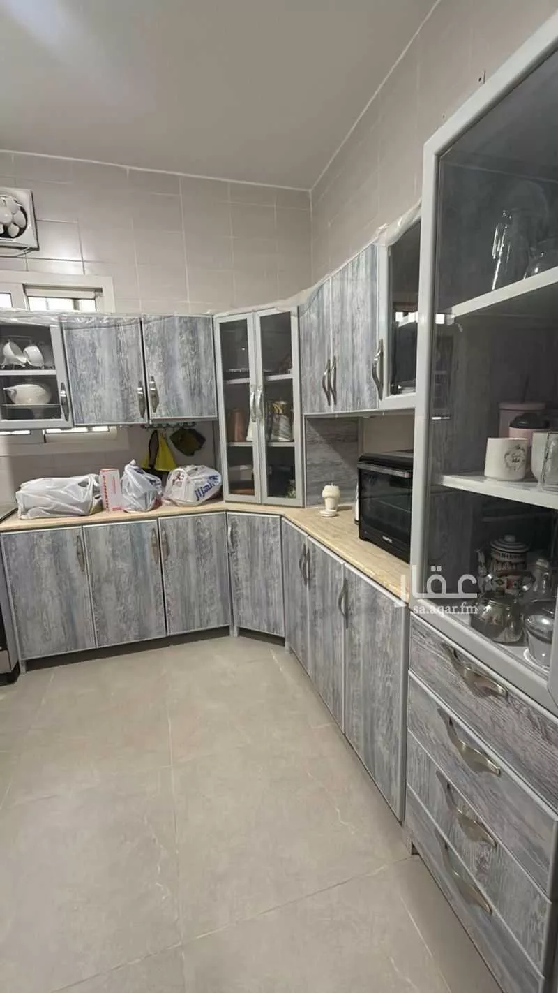 7 bedroom villa in Al Janadriyah 1