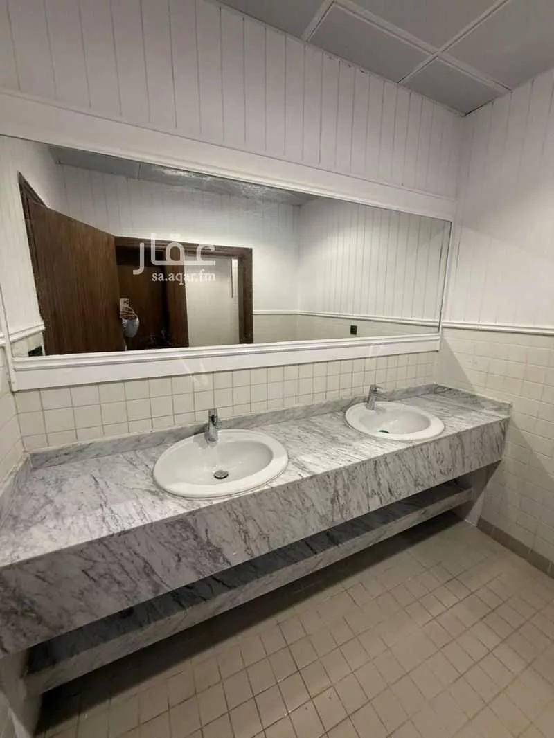 مكتب 154 م² في الوزارات 3