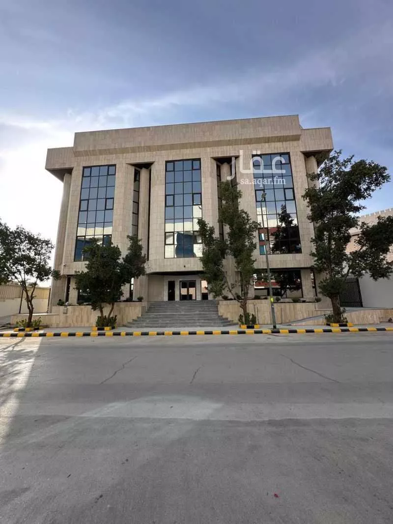 مكتب 131 م² في الوزارات 3