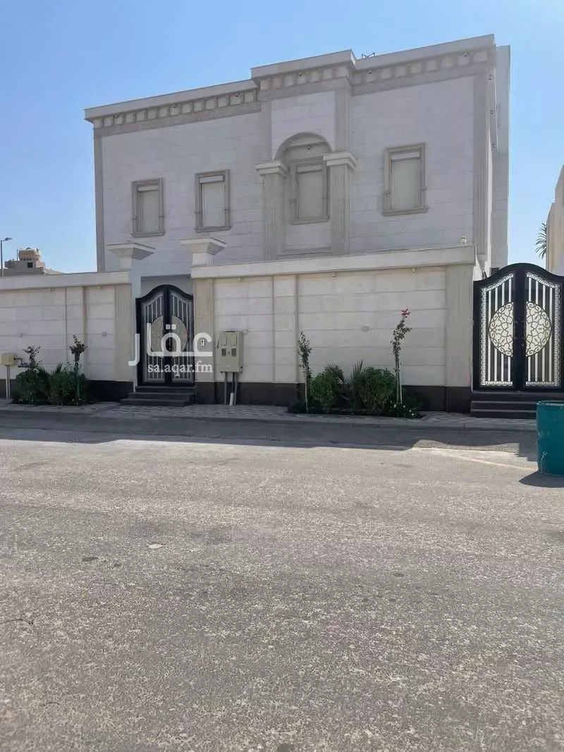 فيلا 7 غرف في البحيرة 2