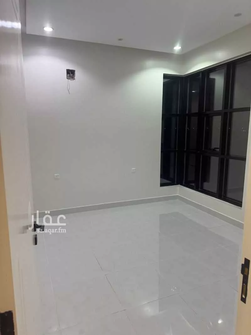 4 bedroom apartment in Al Maizilah, Riyadh 13