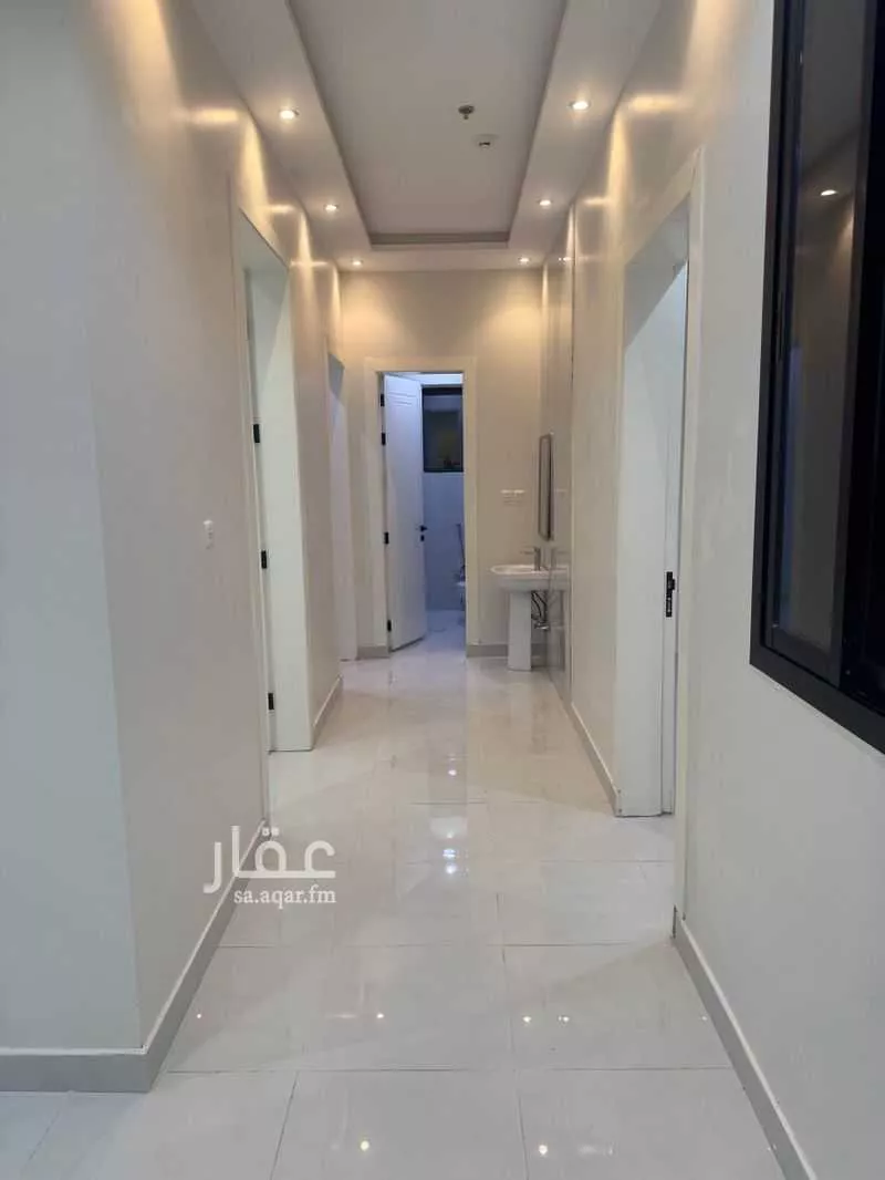 4 bedroom apartment in Al Maizilah, Riyadh 7