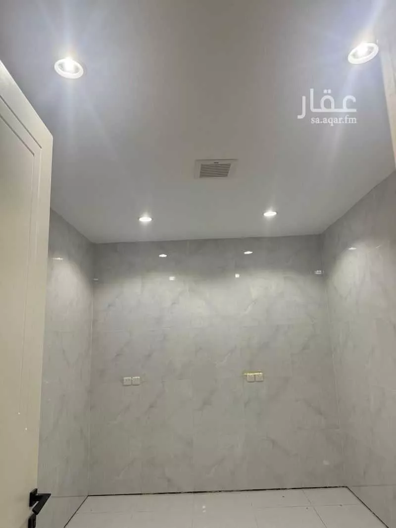 4 bedroom apartment in Al Maizilah, Riyadh 9