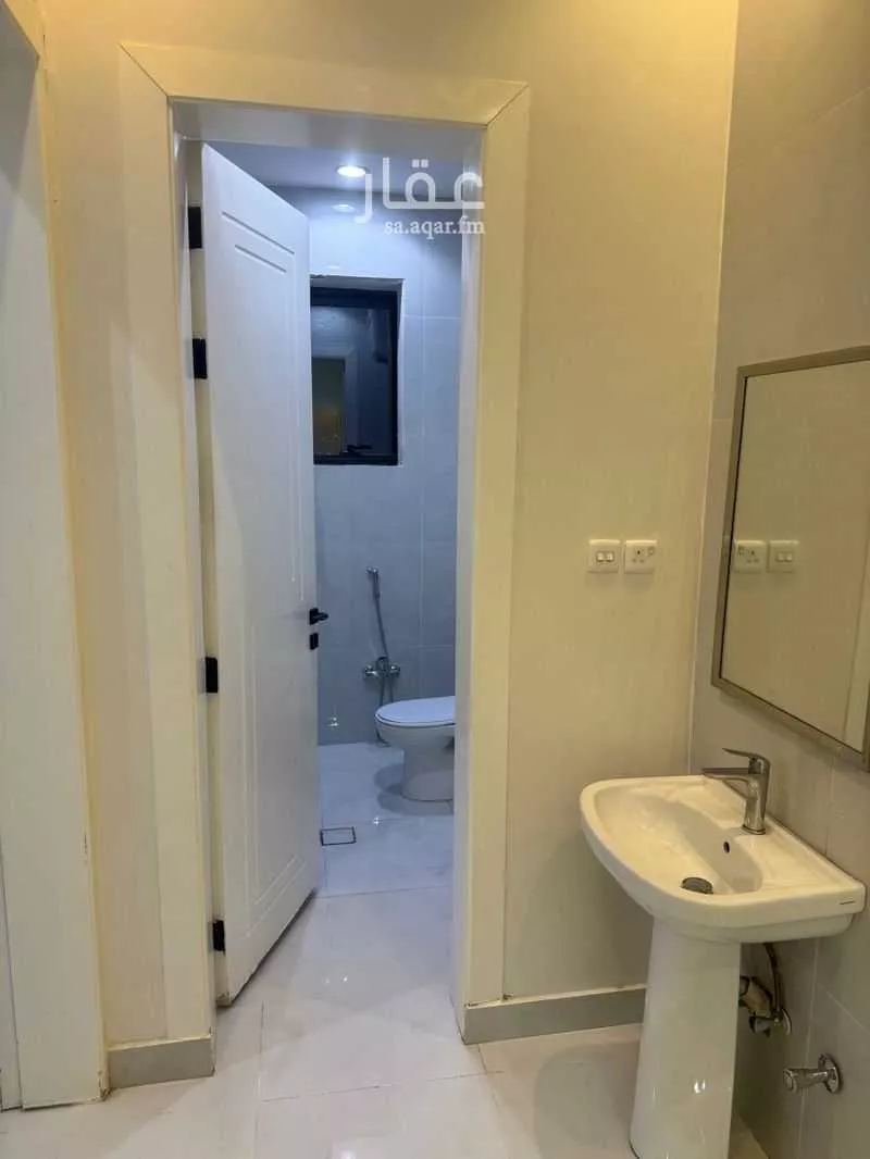 4 bedroom apartment in Al Maizilah, Riyadh 14