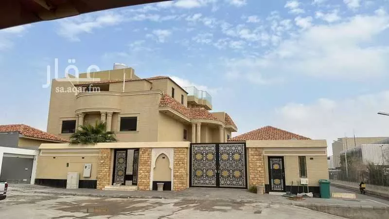 فيلا 10 غرف في العقيق 1