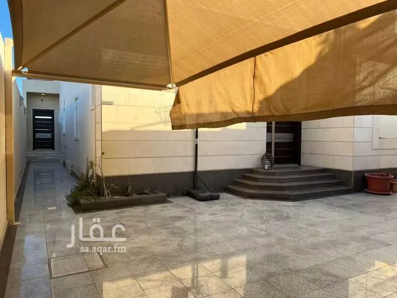 فيلا 6 غرف في الشراع 3