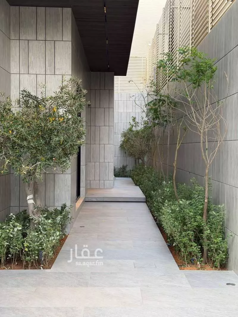 8 bedroom villa in Al Qairawan 2