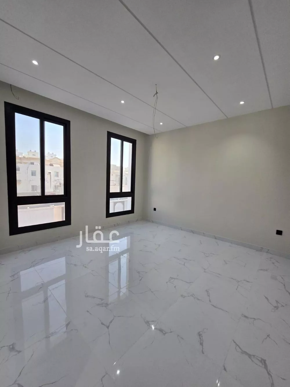 شقة 5 غرف في النزهة 2