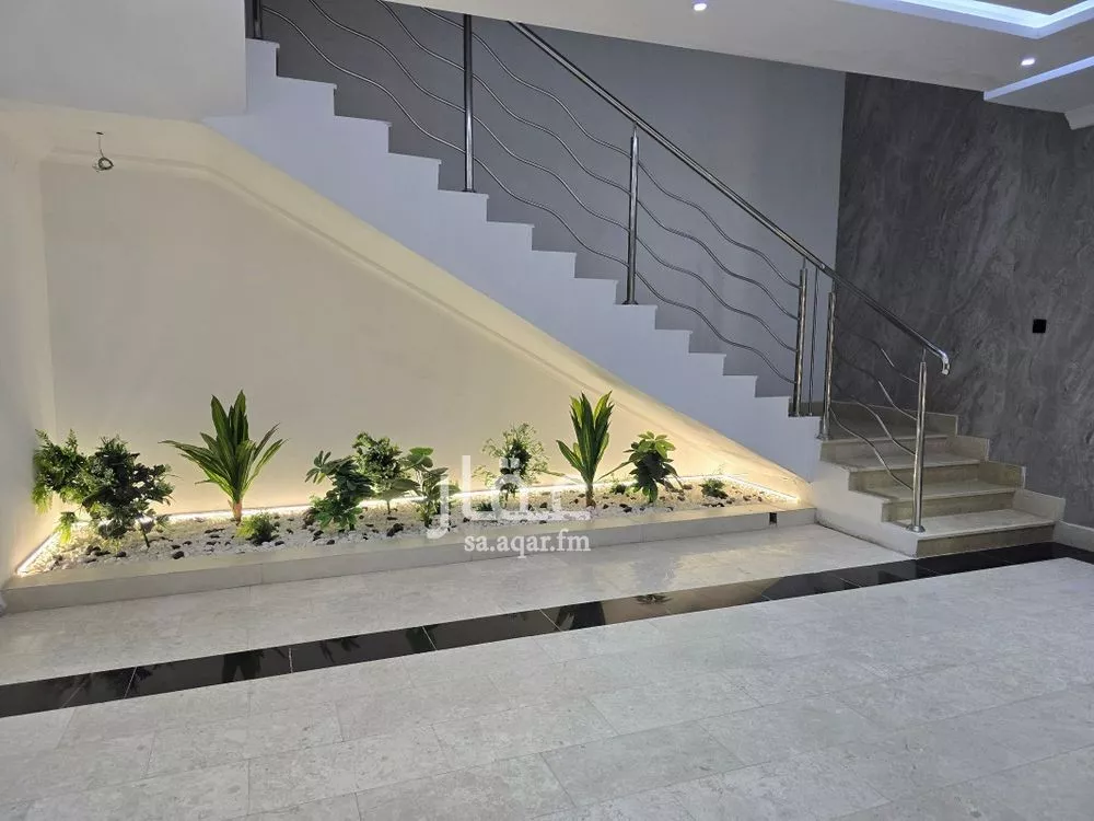 5 bedroom apartment in Al Nuzhah 4