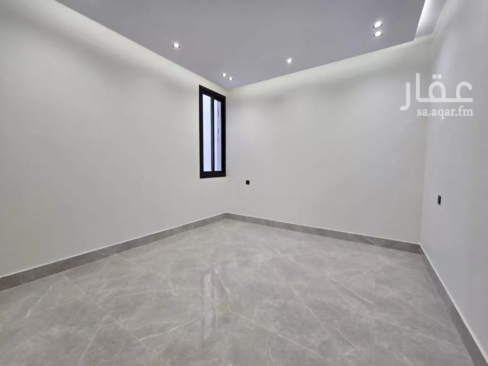 فيلا 5 غرف في الشرق 2