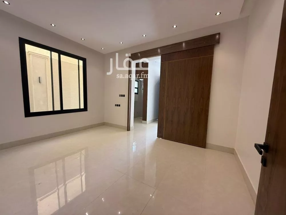 3 bedroom floor in Al Rimal 5
