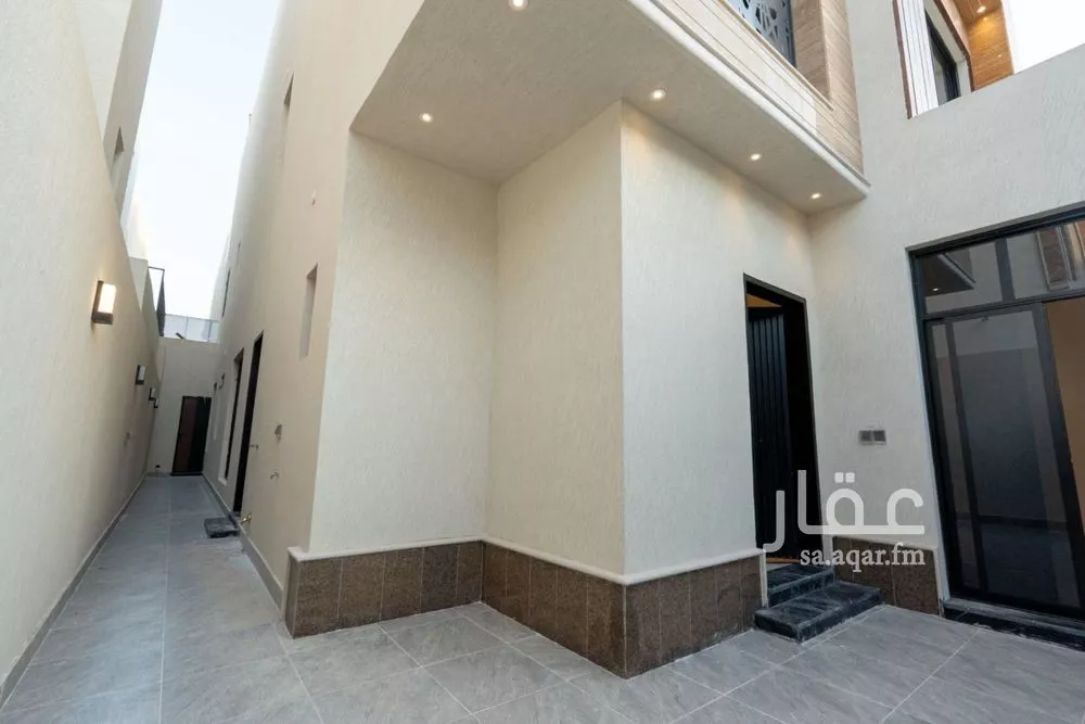 فيلا 5 غرف في الرمال 4