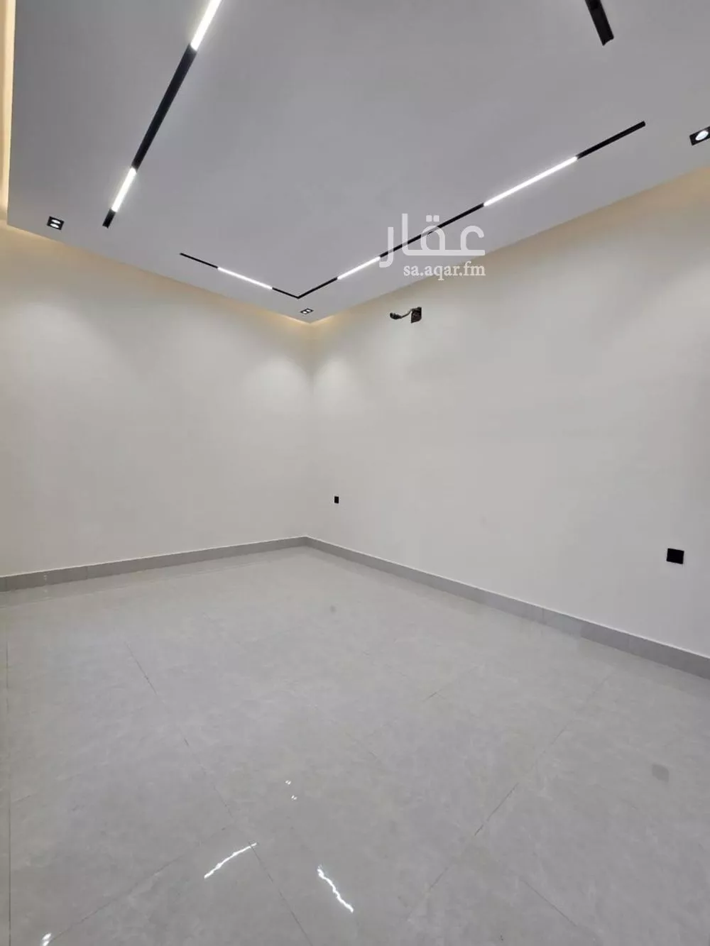 4 bedroom floor in Al Maizilah 2