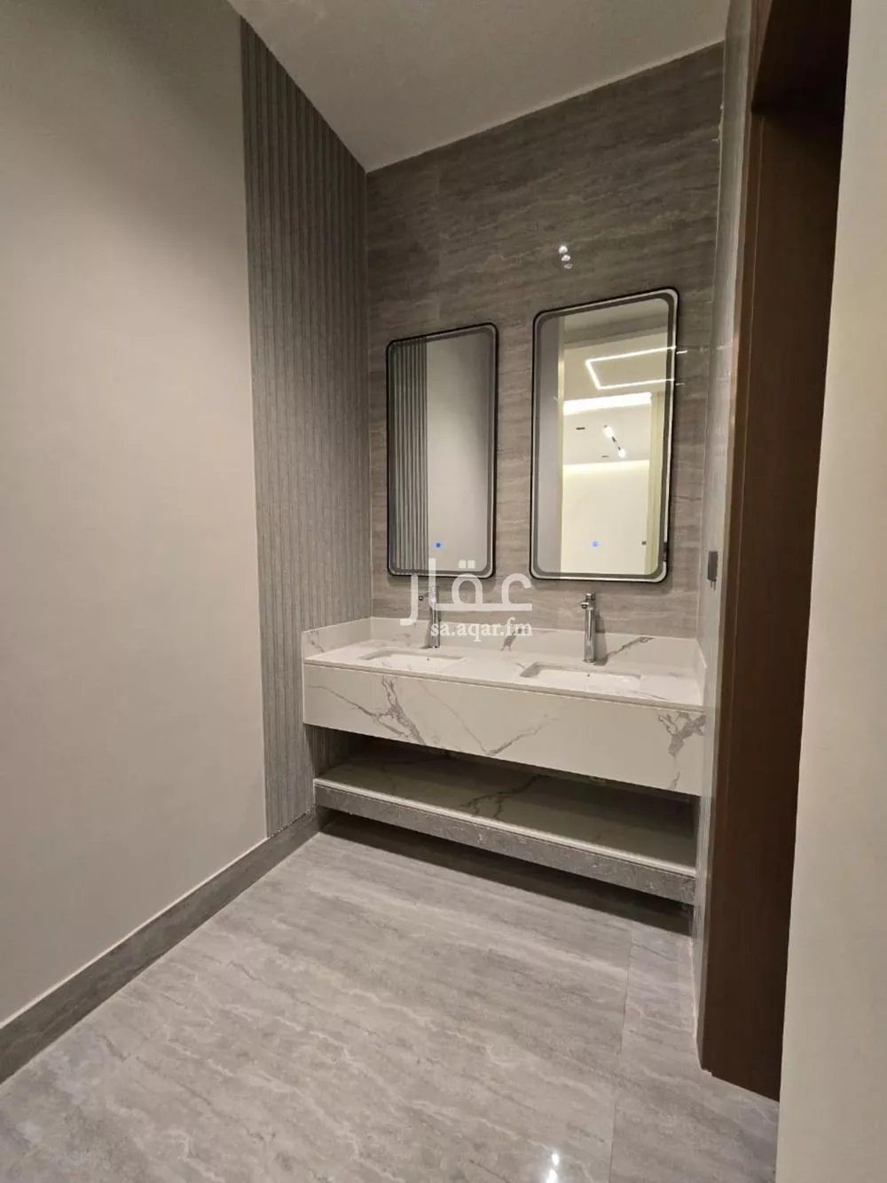 5 bedroom floor in Al Rimal 5