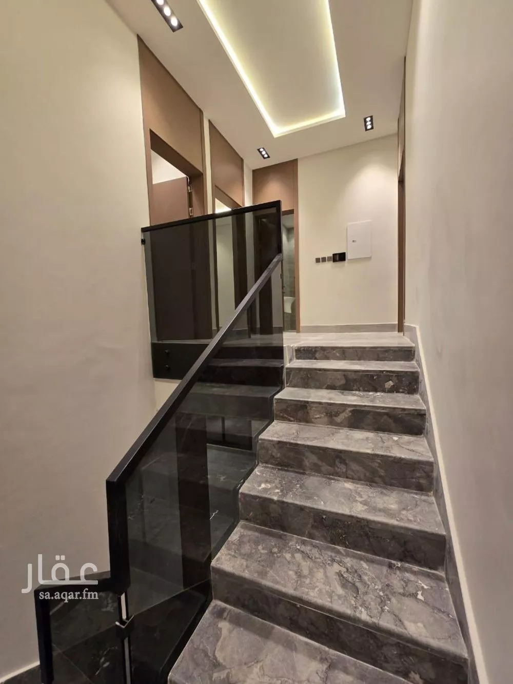 5 bedroom floor in Al Rimal 4