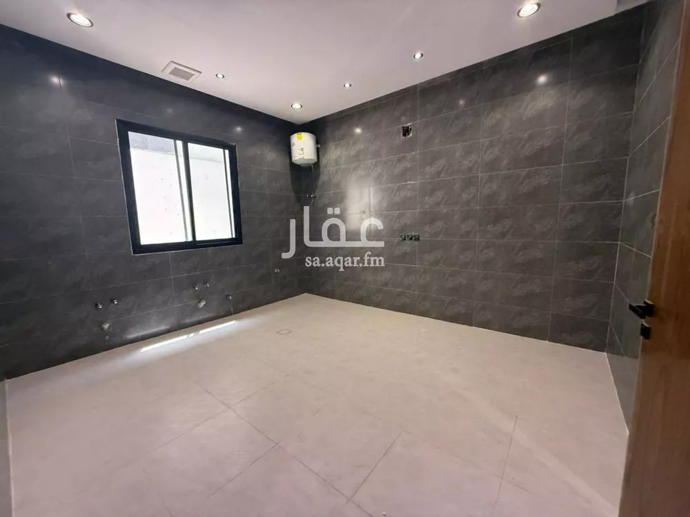 3 bedroom floor in Al Rimal 4