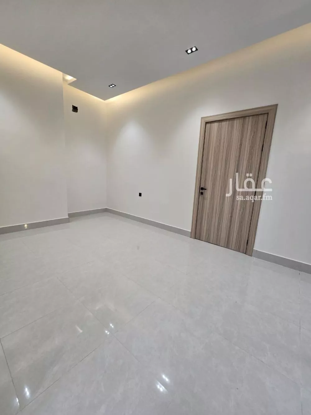 4 bedroom floor in Al Maizilah 3