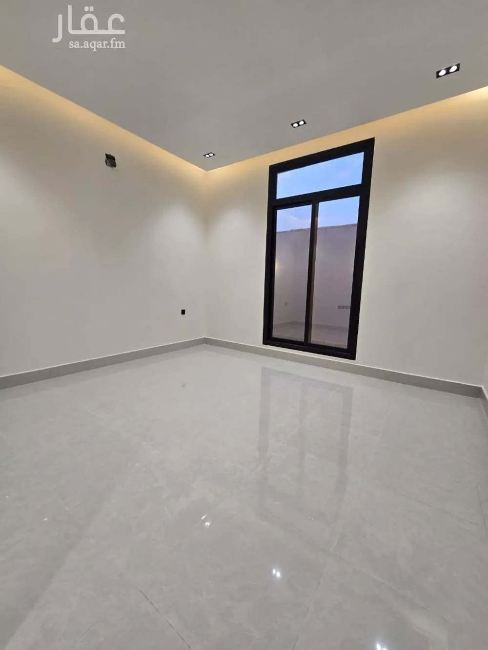5 bedroom floor in Al Maizilah 4