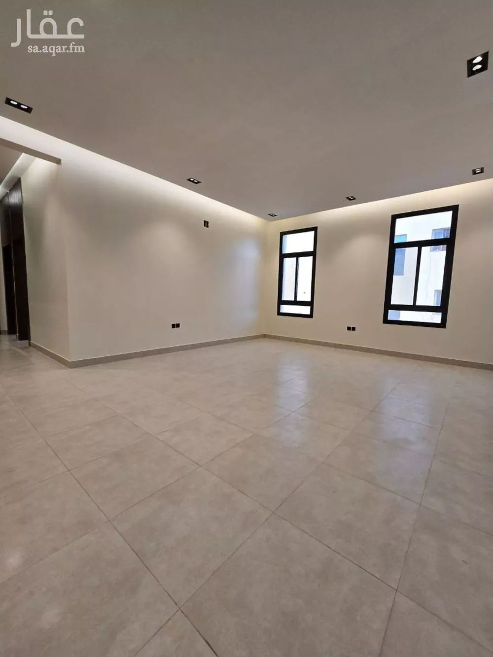 5 bedroom floor in Al Munsiyah 5