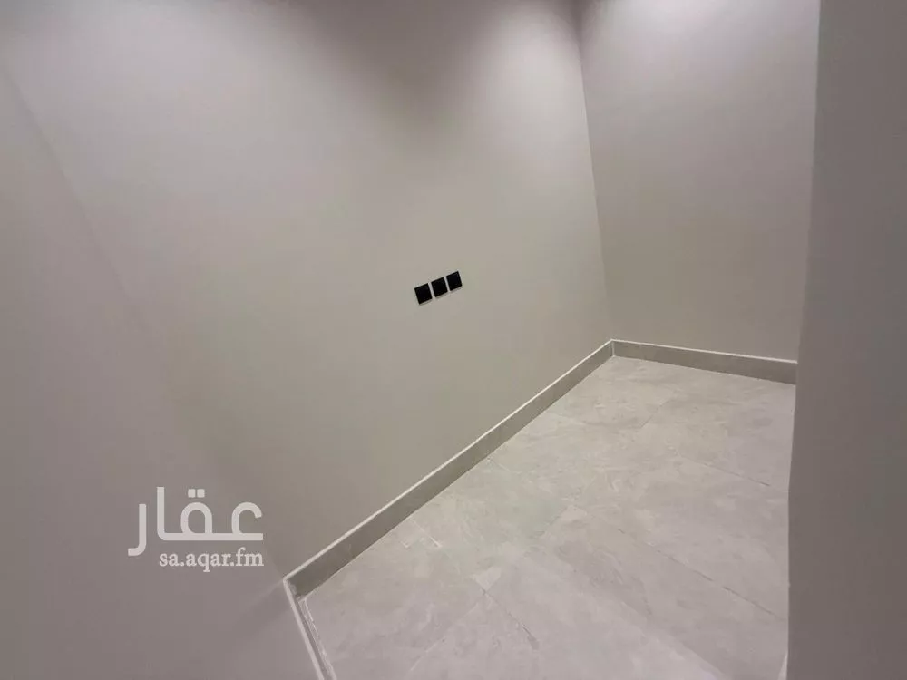 5 bedroom apartment in Qurtubah 5