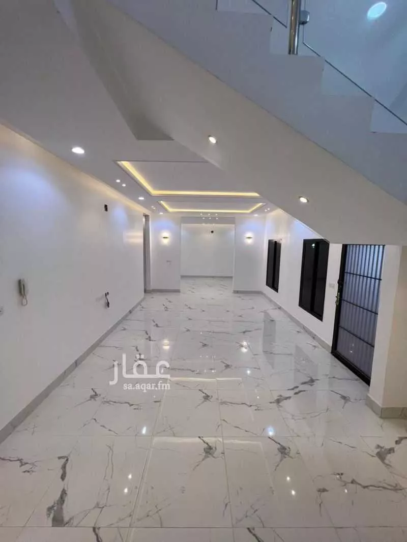 فيلا 7 غرف في القادسية 3