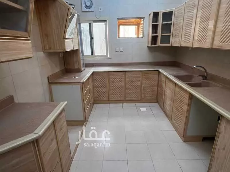 4 bedroom apartment in Al Marwa 5