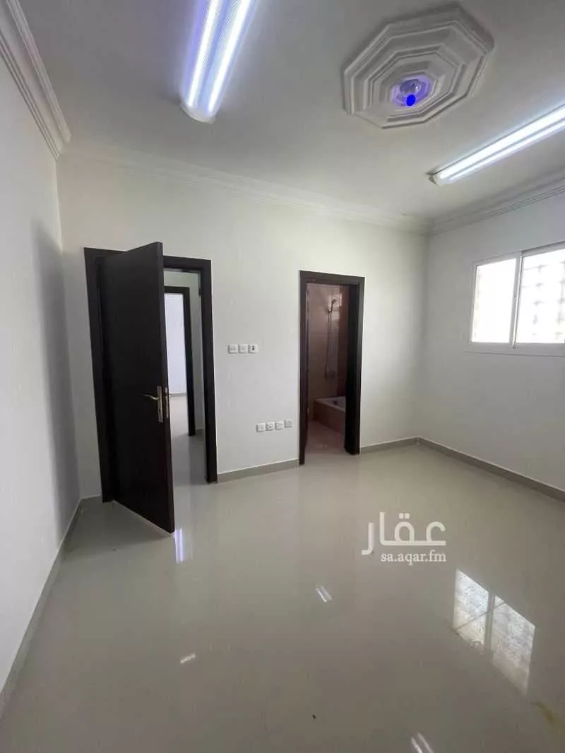 3 bedroom building in Al Yarmouk, Riyadh 4