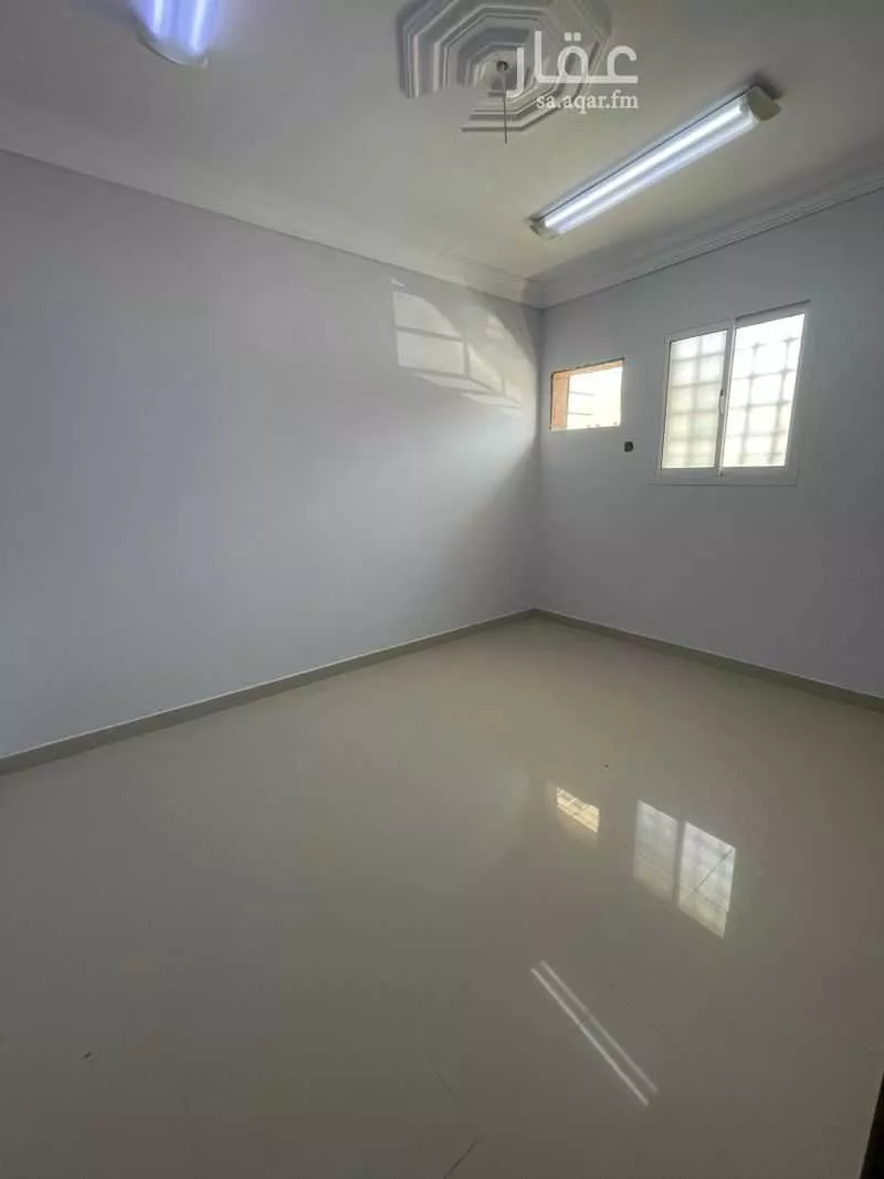 3 bedroom building in Al Yarmouk, Riyadh 11