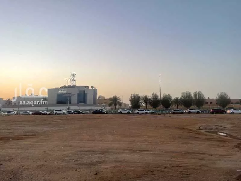 أرض 3364 م² في الحمراء 5