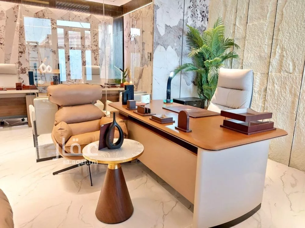 مكتب 38 م² في العليا 5