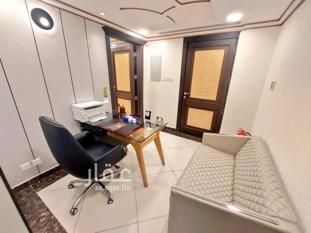 2 bedroom office in Al Muhammadiyah, Riyadh 6