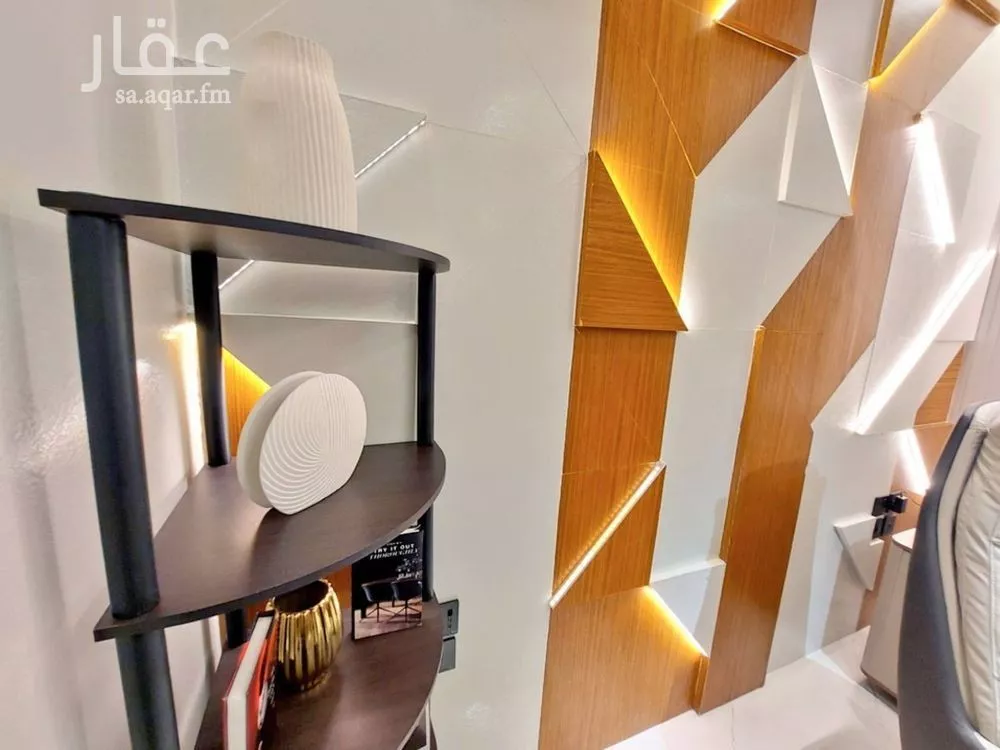 مكتب 64 م² في العليا 2