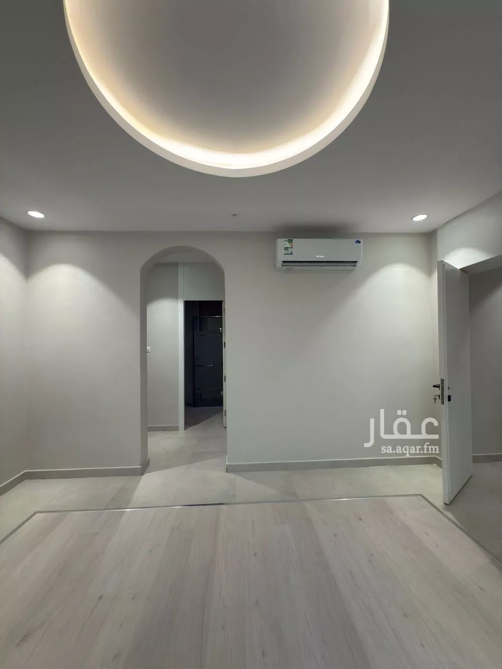 فيلا 4 غرف في العليا 5